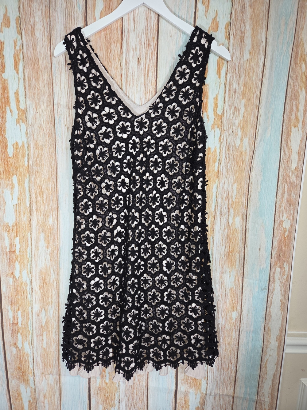 Anthropologie HD In Paris Black Floral Lace Overlay V-Neck Dress. Size 10